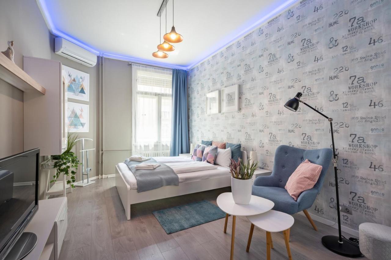 Bpr Chic Gem In The Heart Of The City Budapest Exterior foto